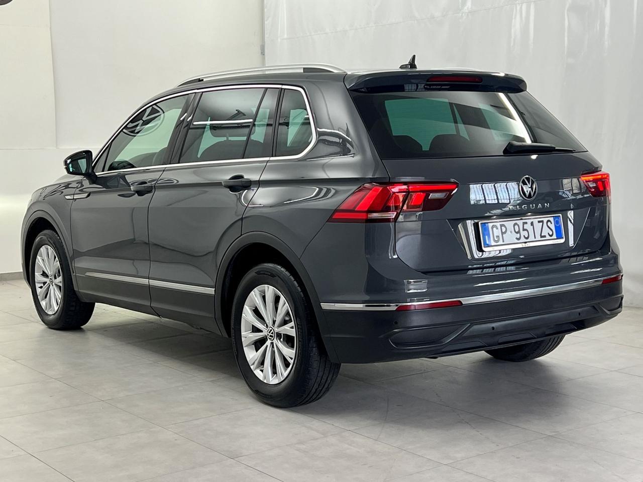 VOLKSWAGEN Tiguan II 2021 Tiguan 2.0 tdi Life 150cv dsg
