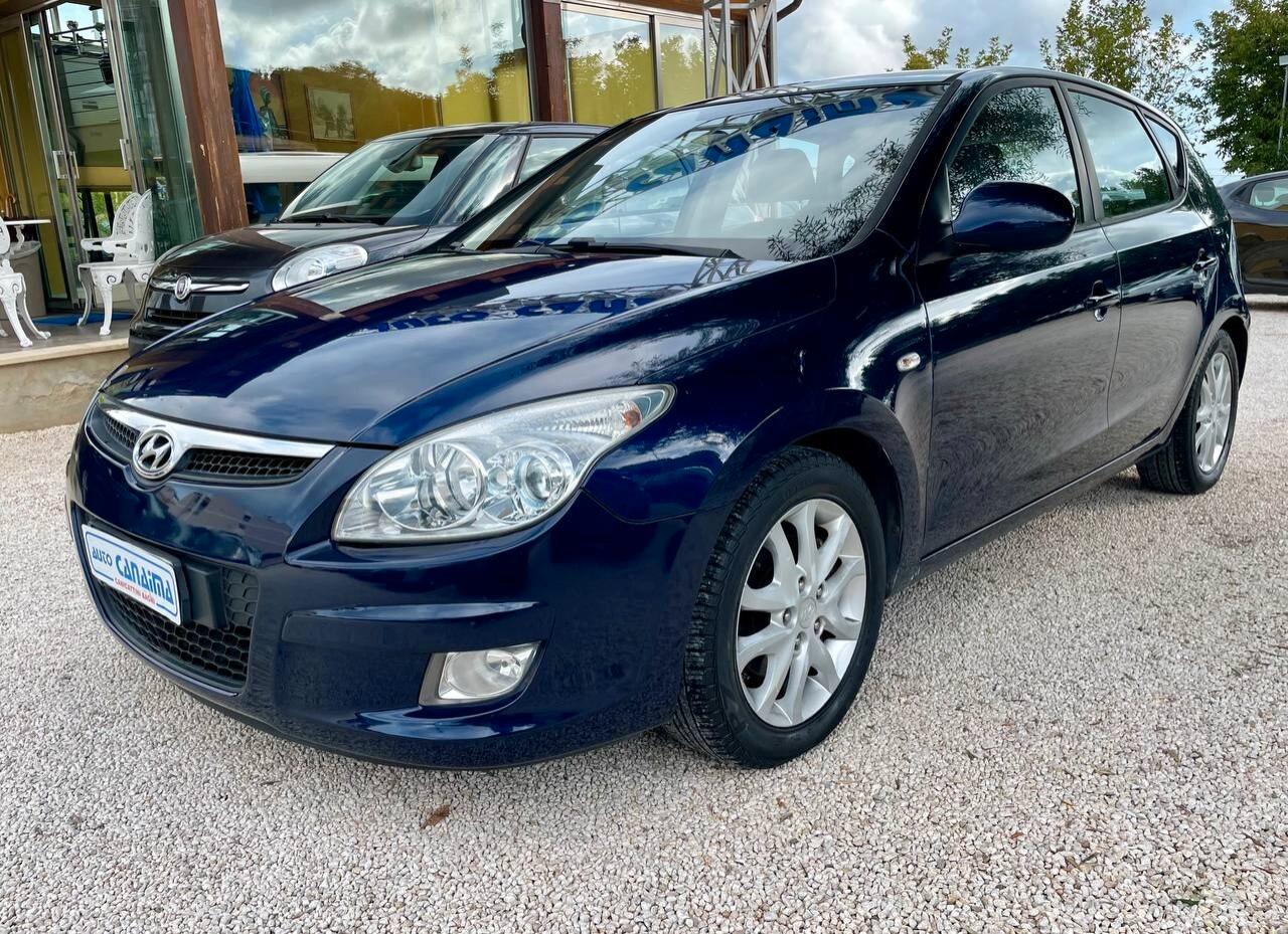 HYUNDAI i30 1.6 CRDI - 2008