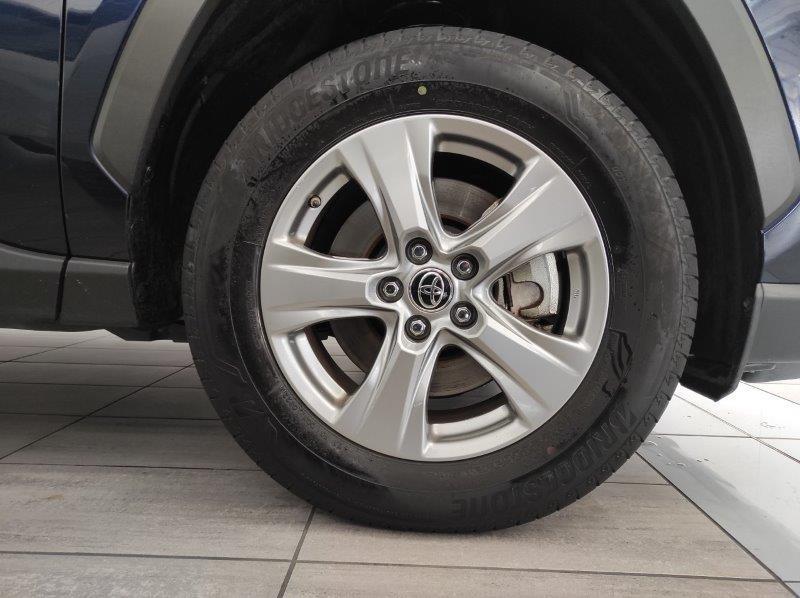 TOYOTA RAV4 5ª serie - RAV4 2.5 HV (218CV) E-CVT 2WD Business