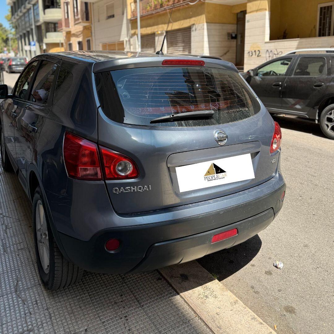 Nissan Qashqai 2.0 dCi **CAMBIO AUTOMATICO**
