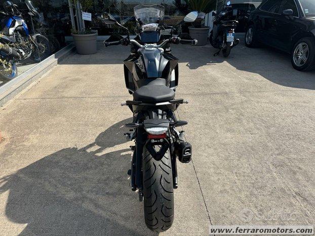 BMW F 900 XR Tripleblack nuova pronta consegna