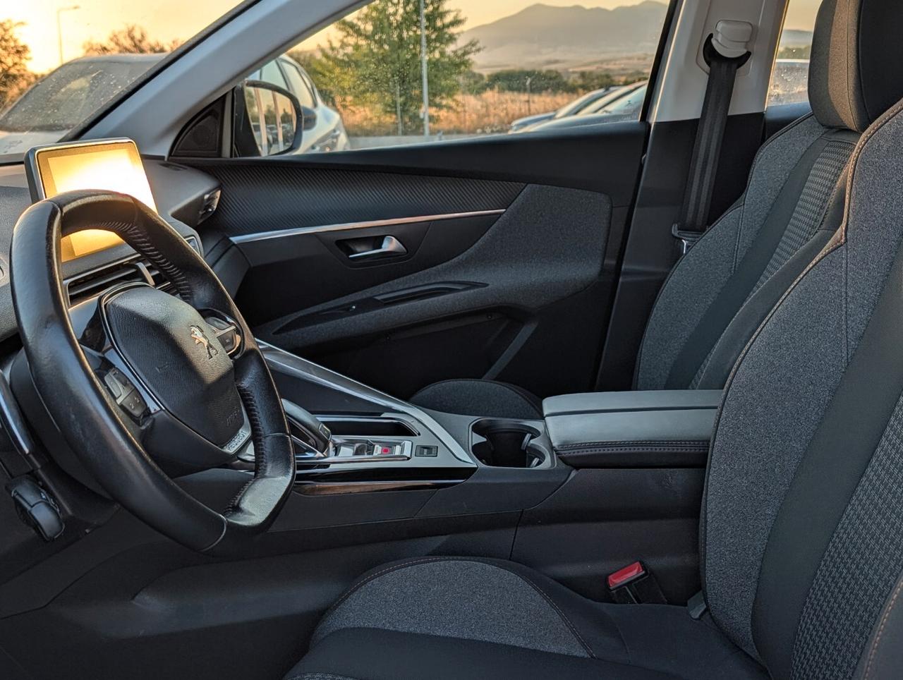 Peugeot 3008 BlueHDi 130 S&S Business