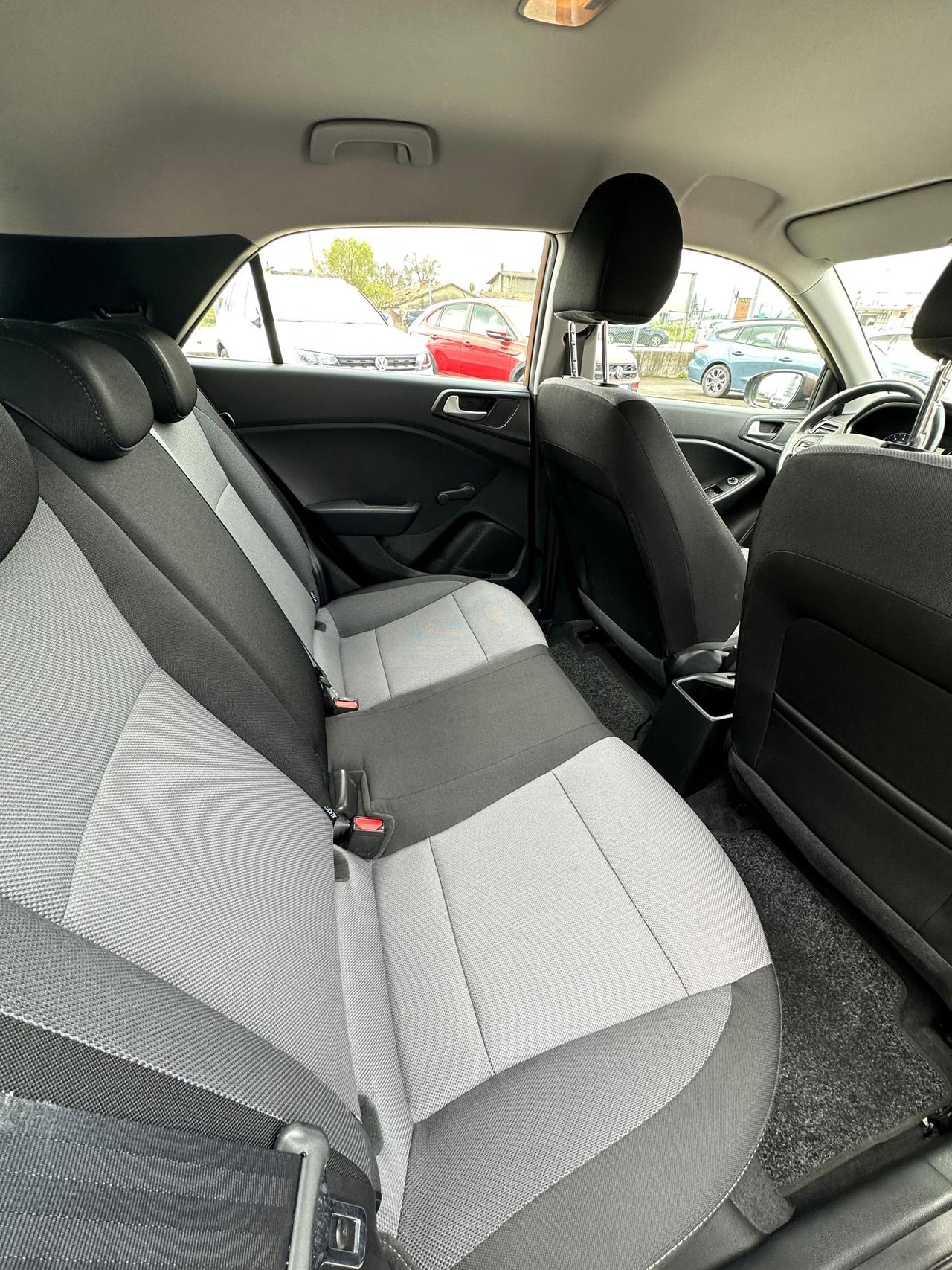 Hyundai i20 1.2 5 porte Econext Connectline - 2019