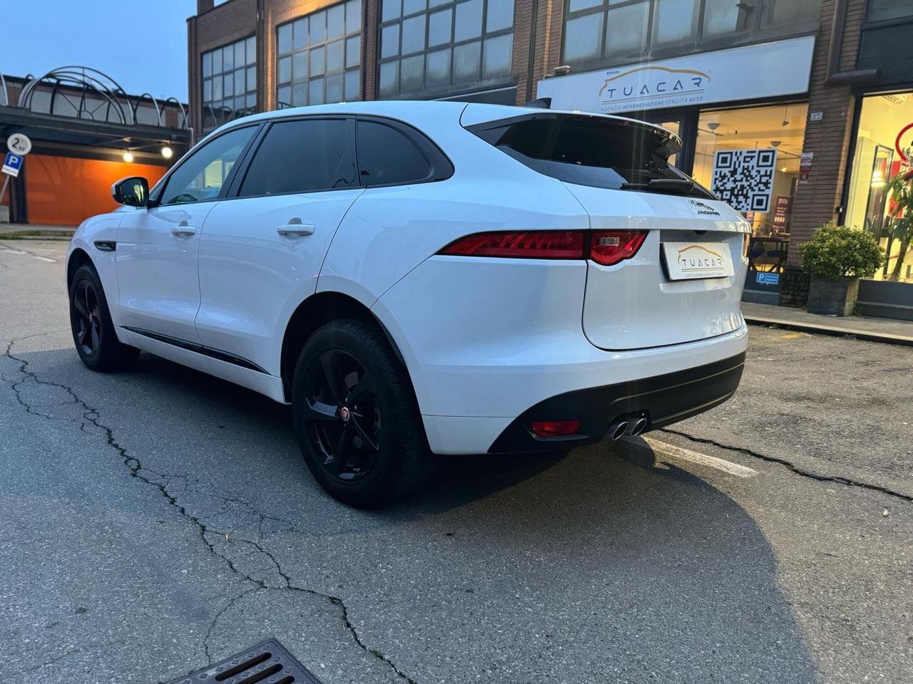 Jaguar F-Pace R-Sport 2.0 20d Turbo