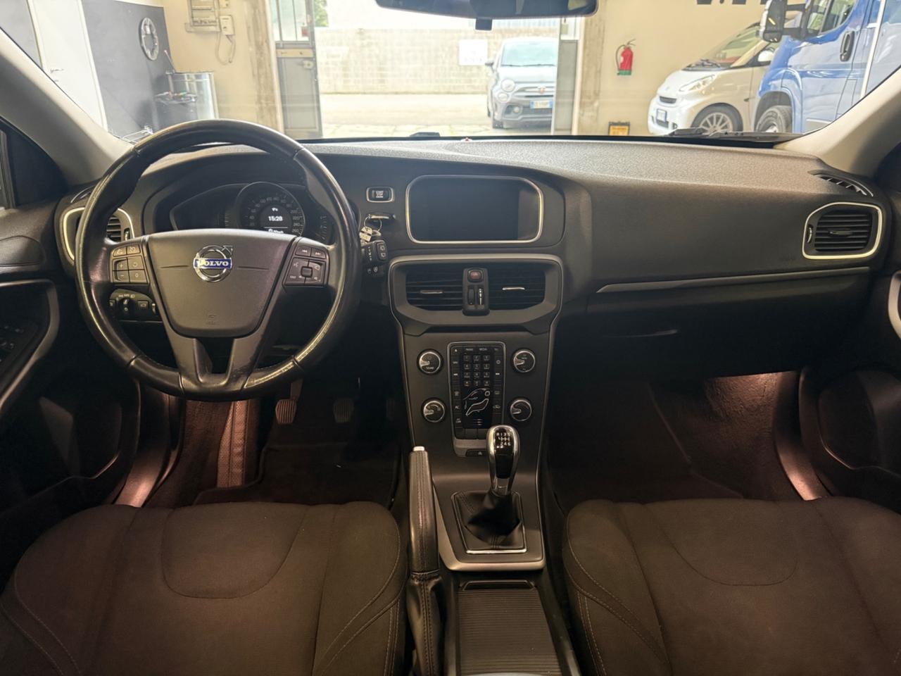 Volvo V40 D2 1.6 SUMMUM