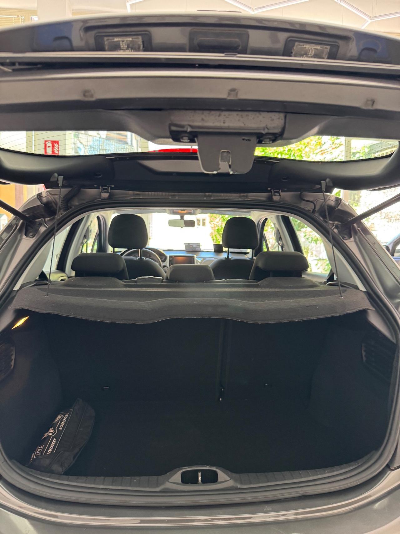 Peugeot 208 PureTech 82 5 porte Allure