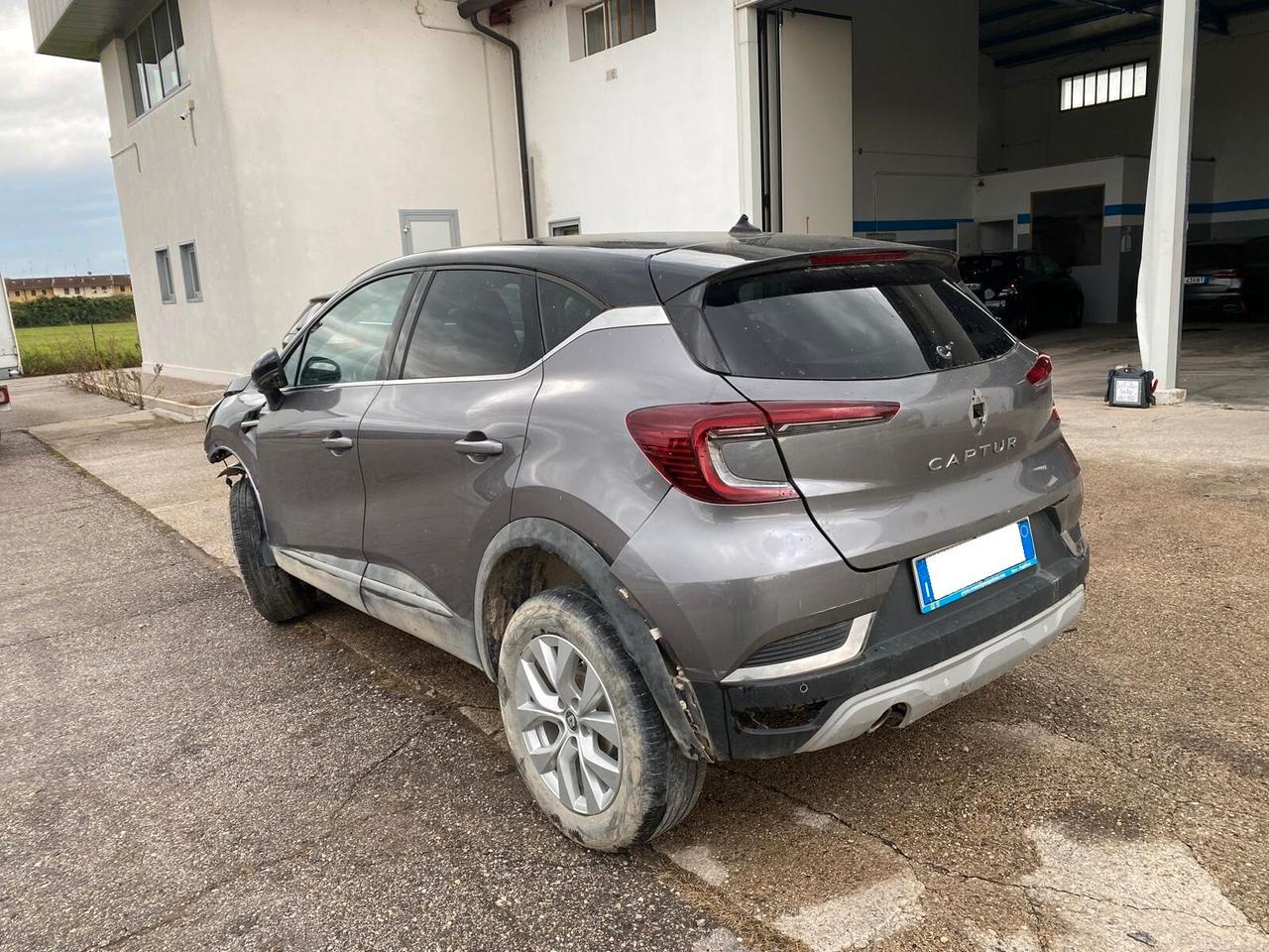 Renault Captur 1.0 tce 90cv my21 INCIDENTATA