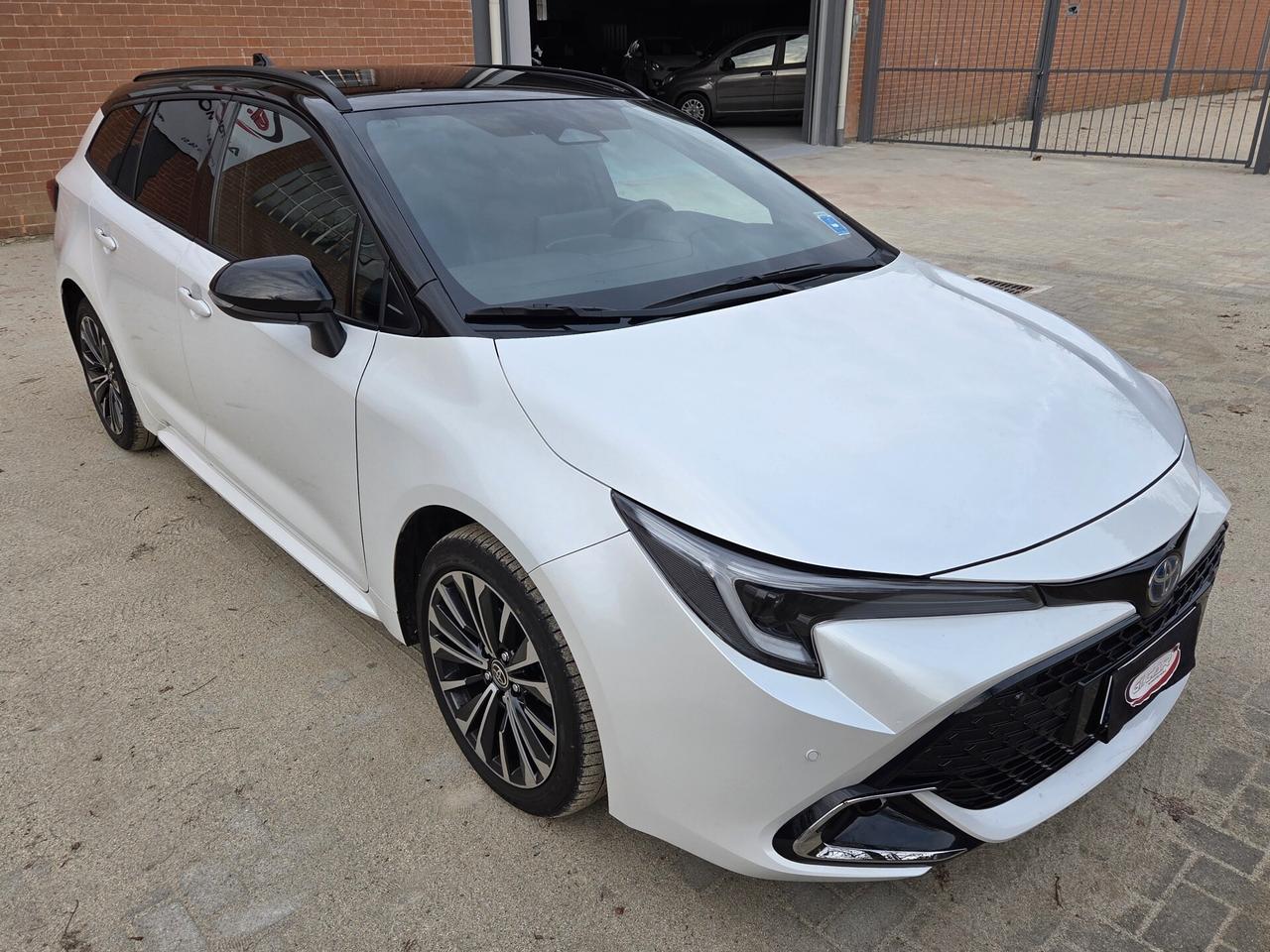 Toyota Corolla Active 1.8 Hybrid Touring Sports