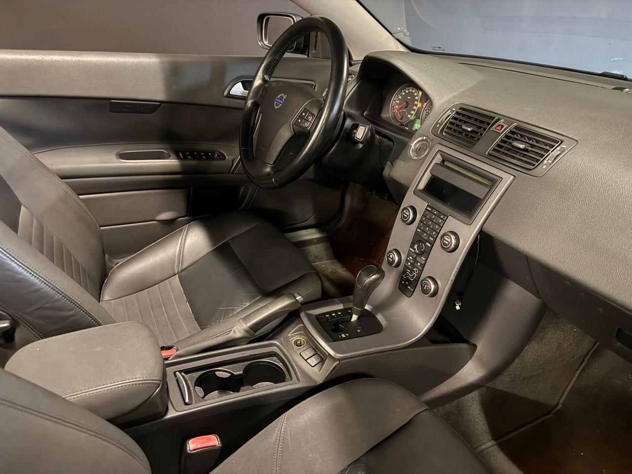 Volvo C70 2.4 D5 20V Momentum