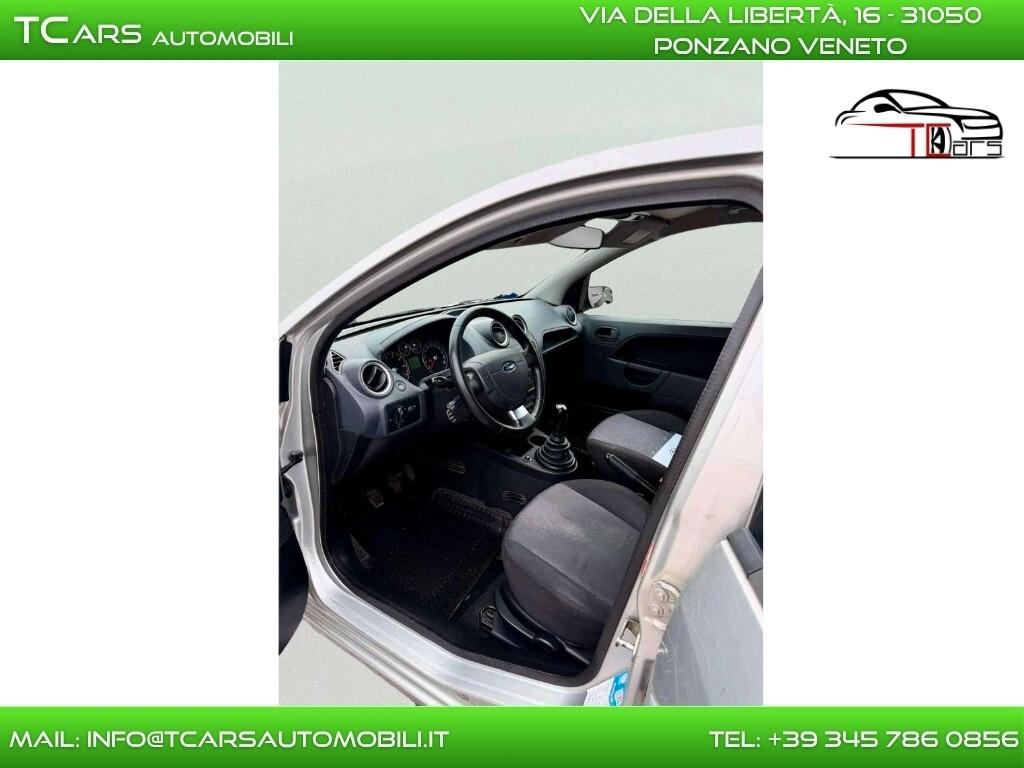 FORD FIESTA 1.2 BENZINA - APERTI TUTTO AGOSTO