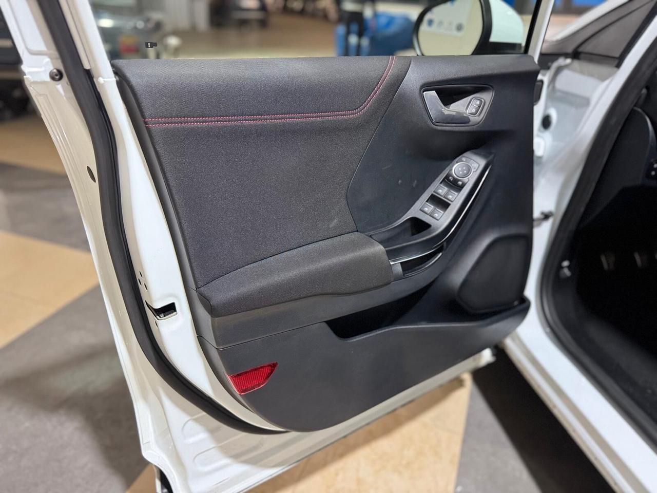 Ford Puma 1.0 EcoBoost Hybrid 125 CV S&S aut. Titanium