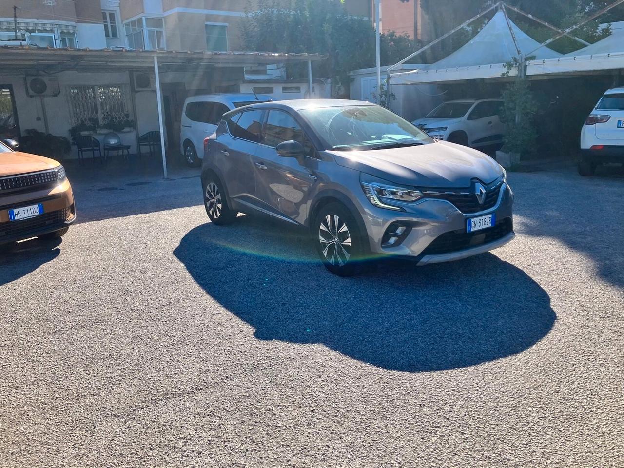 RENAULT CAPTUR 1.6 Hybrid 145cv Techno