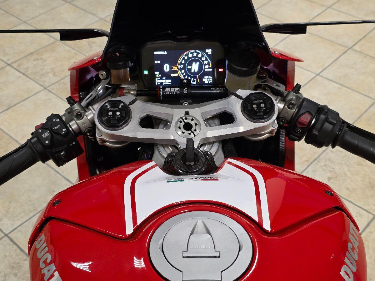DUCATI PANIGALE V4 CON SCARICO DESMO OK