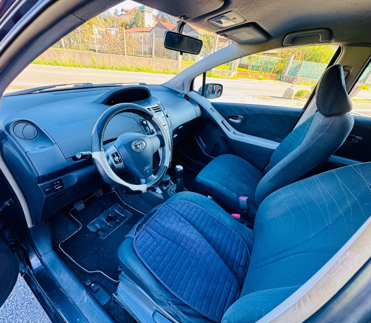 Toyota Yaris 1.3 5 porte Navi