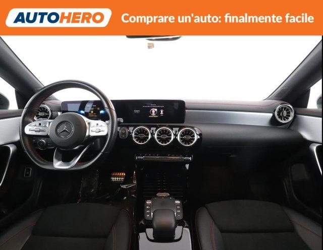 MERCEDES-BENZ CLA 200 Automatic Premium
