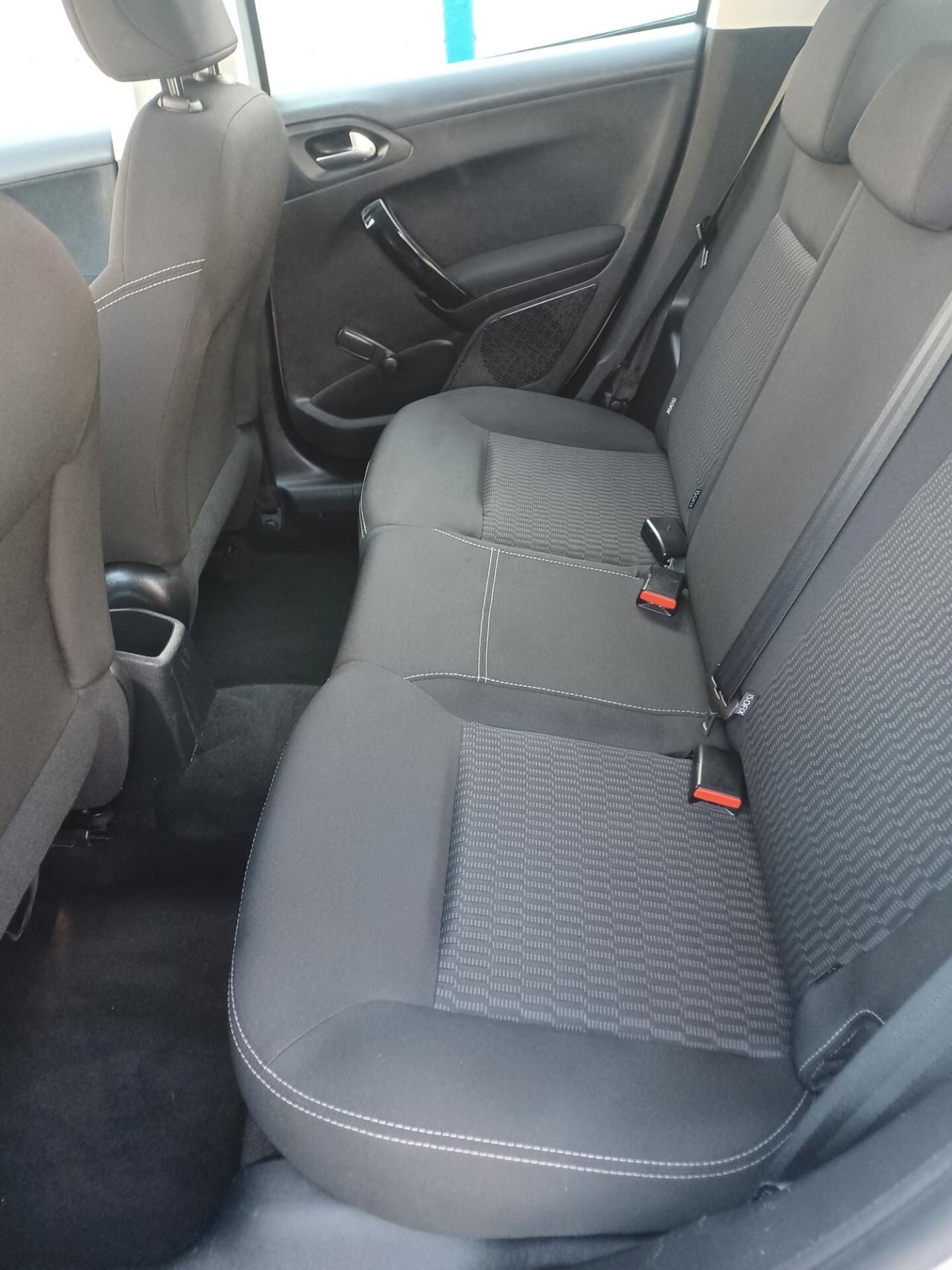 Peugeot 208 1.2 5 PORTE GPL ANNO 2016