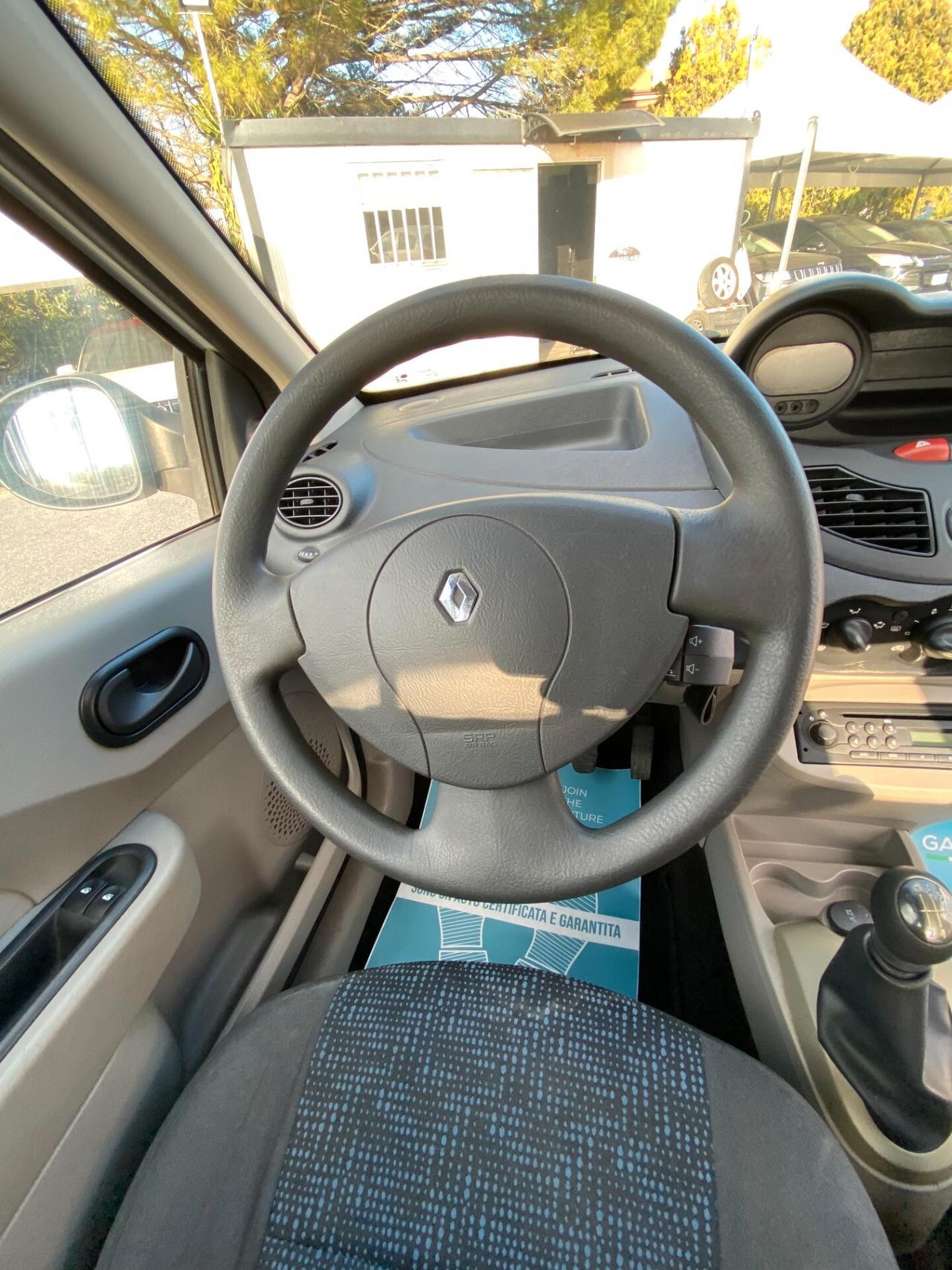 Renault Twingo 1.2 8V Dynamique