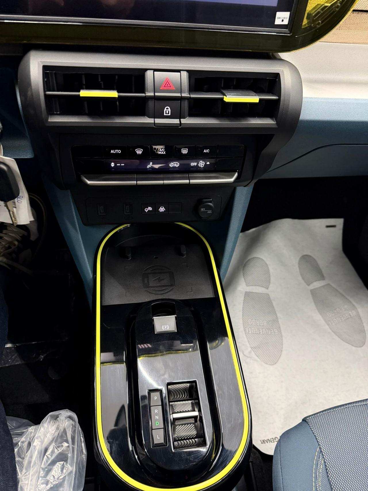 Fiat Grande Panda 1.2 Hybrid 110 CV S&S La Prima