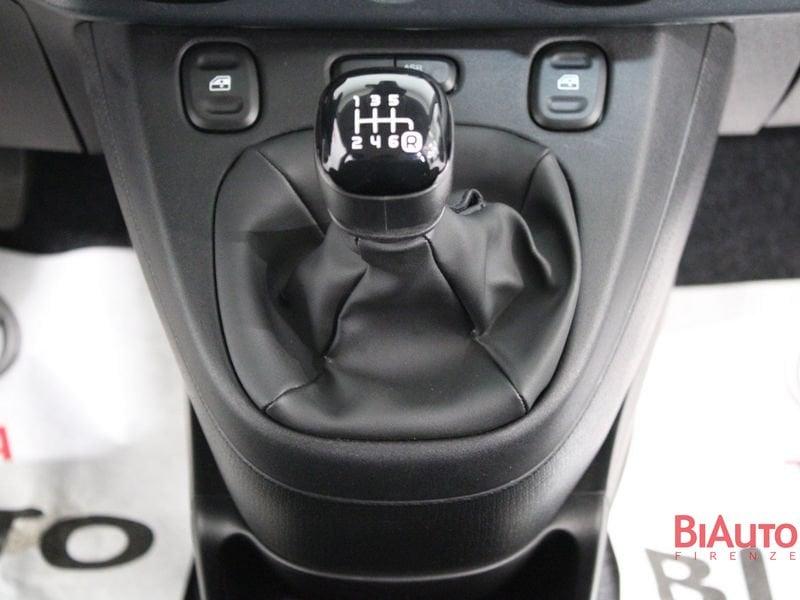 FIAT Panda Cross Panda 1.0 firefly hybrid Cross s&s 70cv 5p.ti