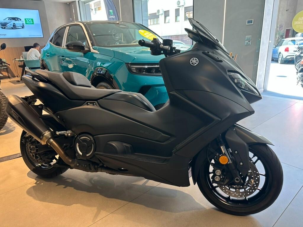 Yamaha TMAX 560 2022
