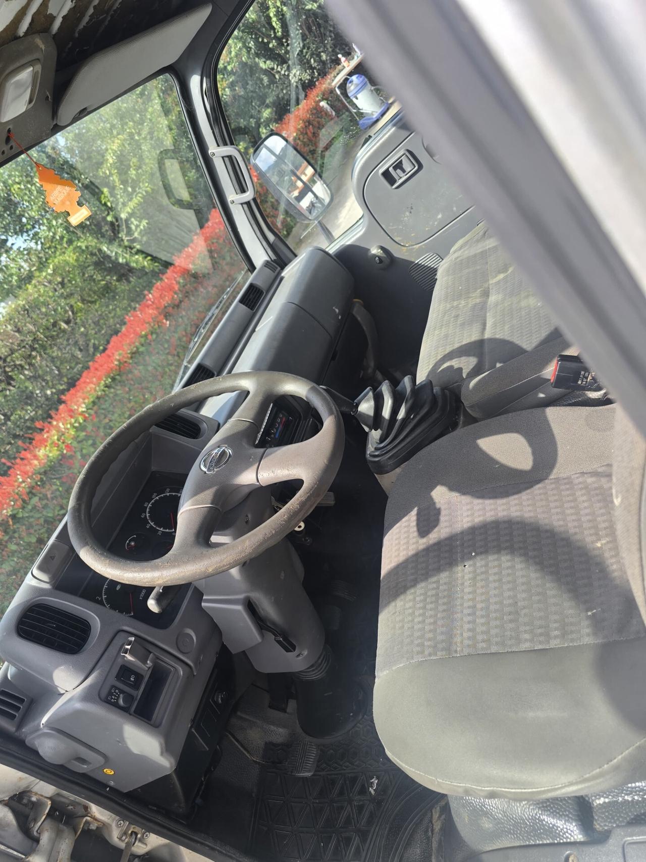 Nissan cabstar consoli 100.000 km