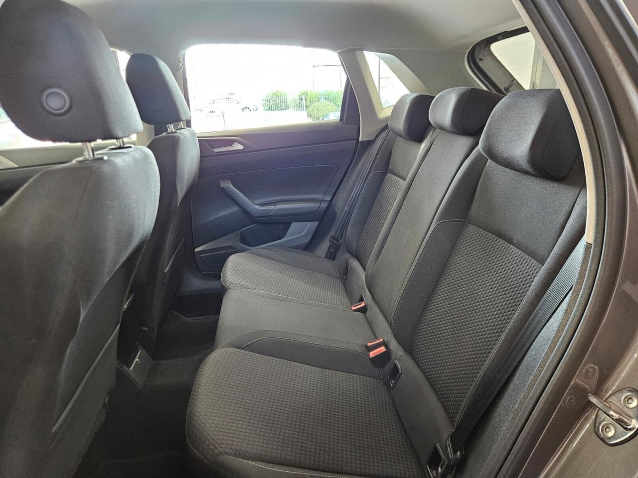 Volkswagen Polo 1.6 TDI 95 CV DSG R-LINE - NEOPATENTATI