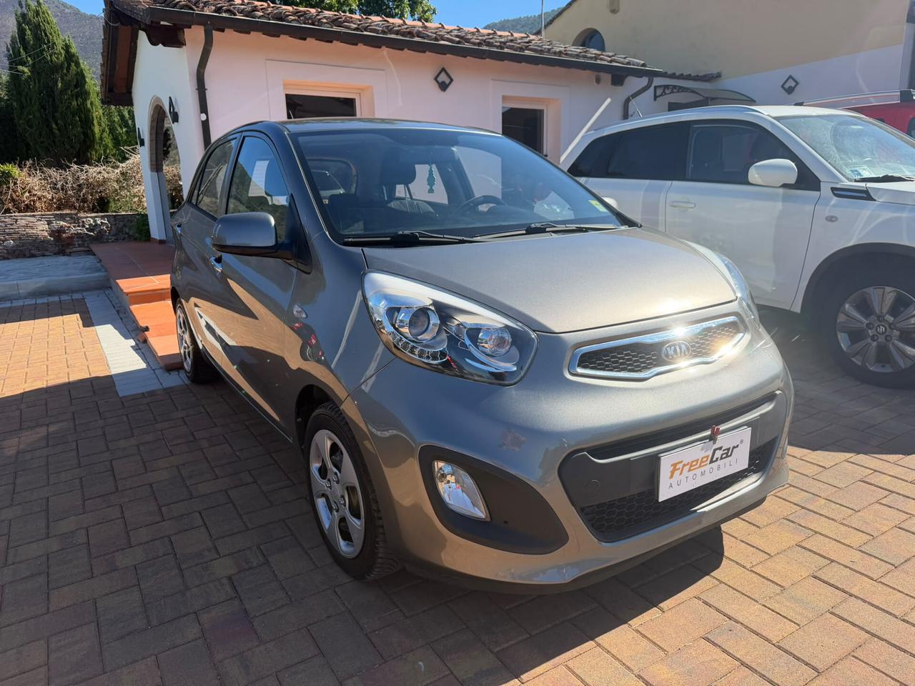 Kia Picanto GLAM