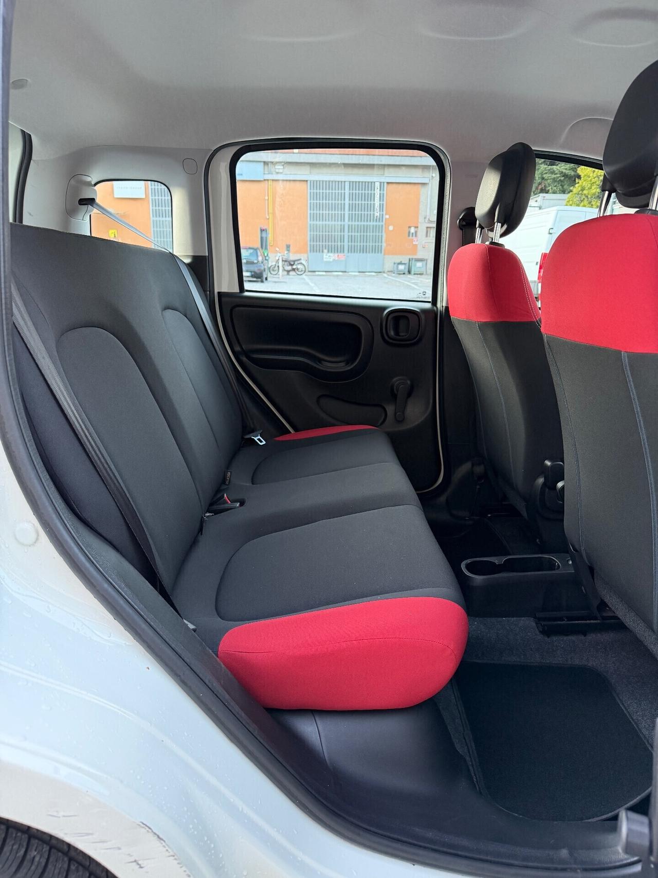 Fiat Panda 1.2 BENZINA 69CV / EURO 6 - NEOPATENTATI