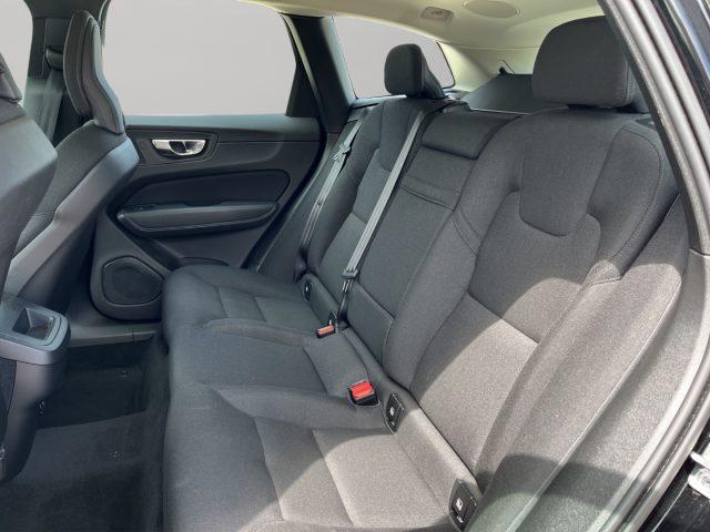 VOLVO XC60 B4 AWD Geartronic C.AUTO