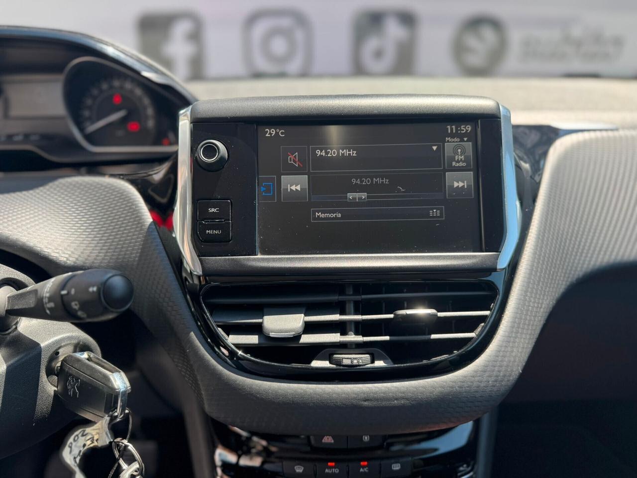 Peugeot 208 BlueHDi 100 3 porte GT Line