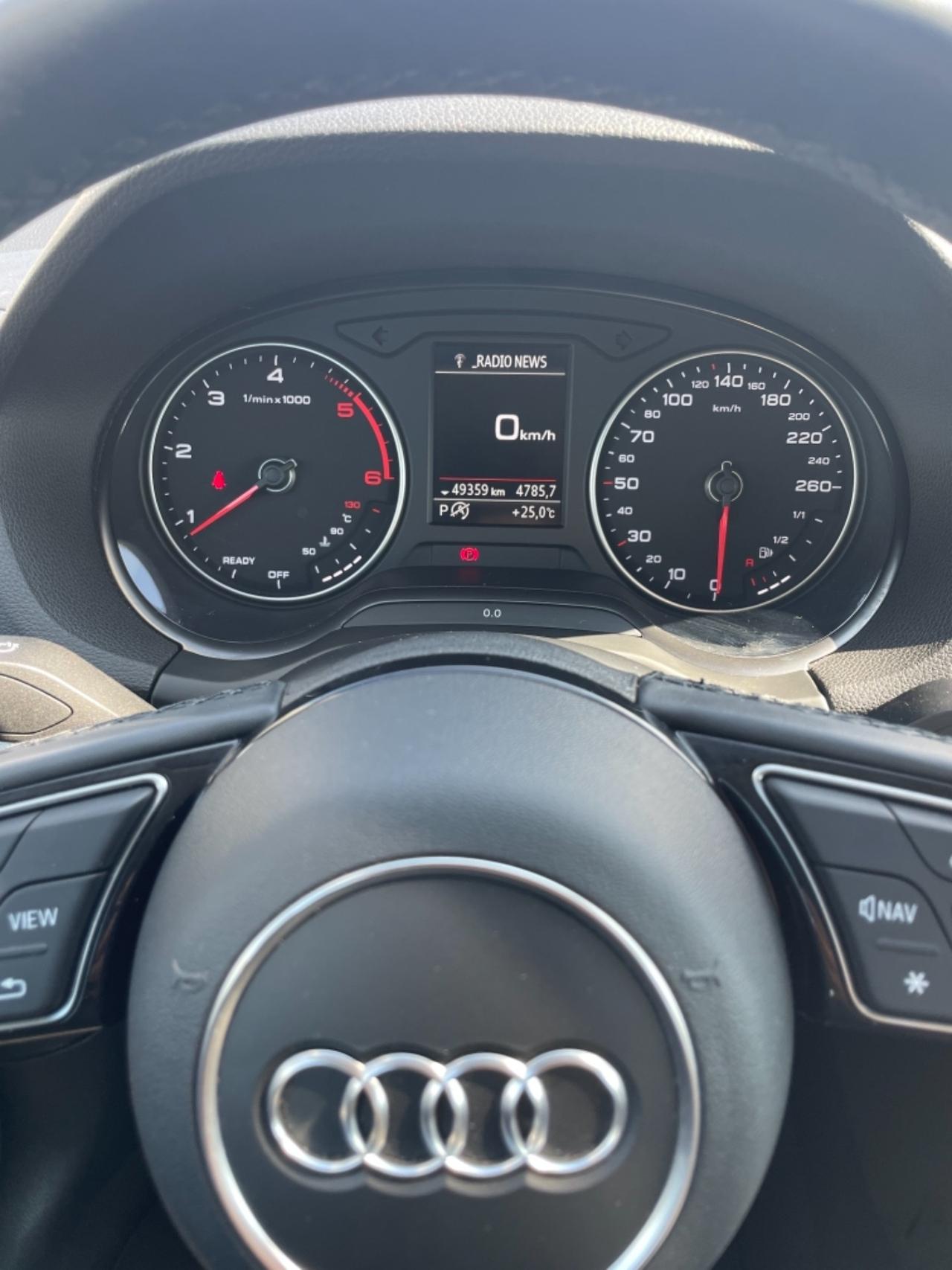 AUDI Q2 30 2.0 TDI Admired S-tronic 116 CV