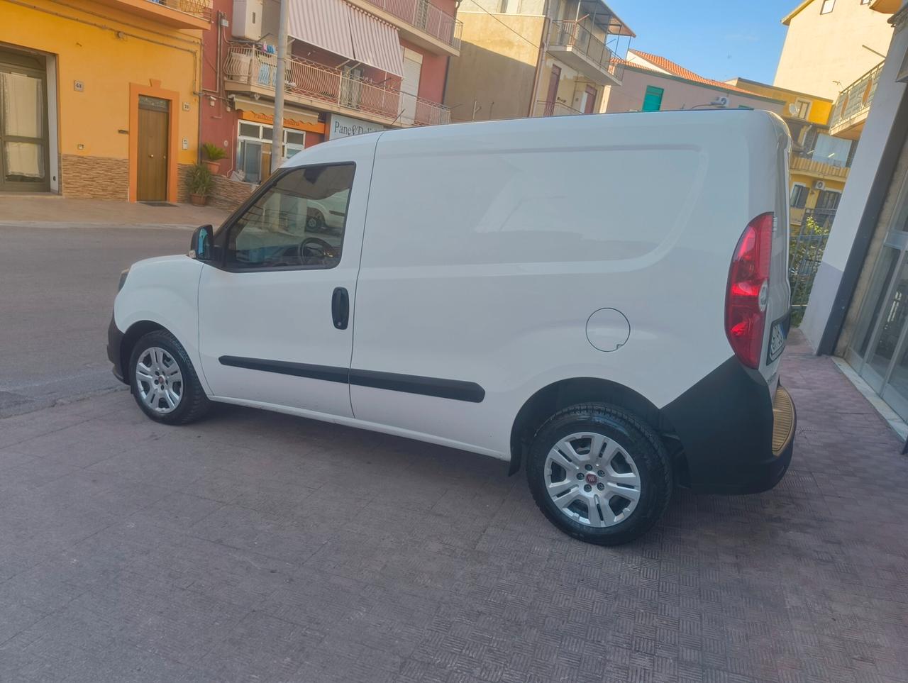 Fiat Doblò 1.6 Multijet Pc-Tn iva esposta