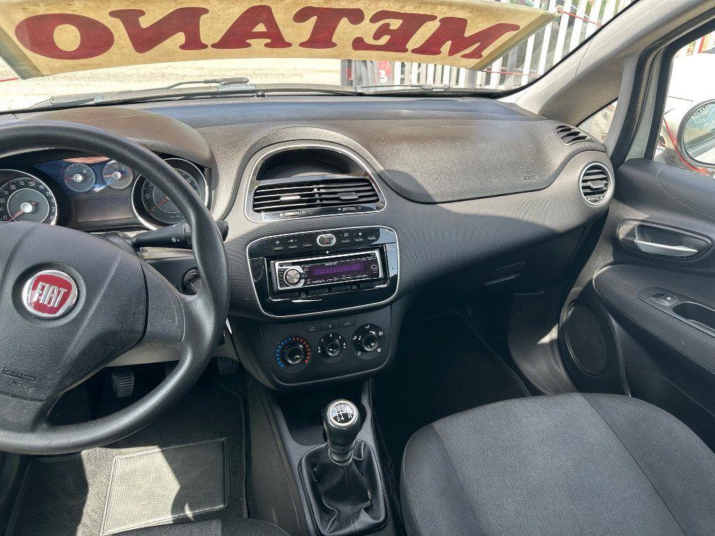Fiat Punto 1.4 5P Natural Power Easy