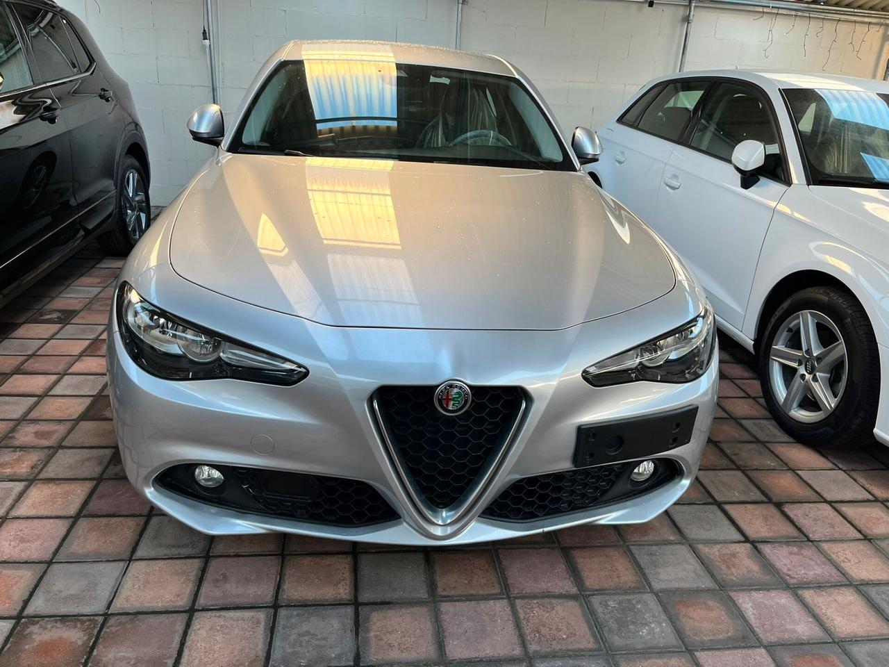 Alfa Romeo Giulia 2.2 JTD 150 CV AT8 Business