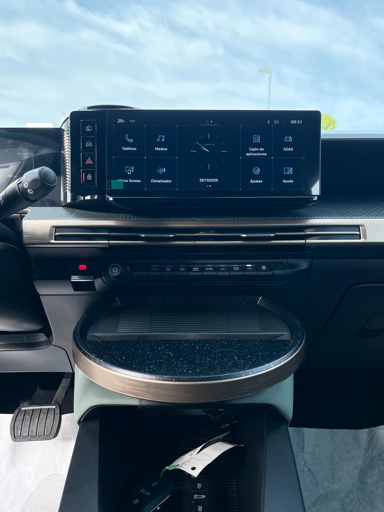 Lancia Ypsilon 1.2 100cv Hybrid e-DCT Automatic Km0