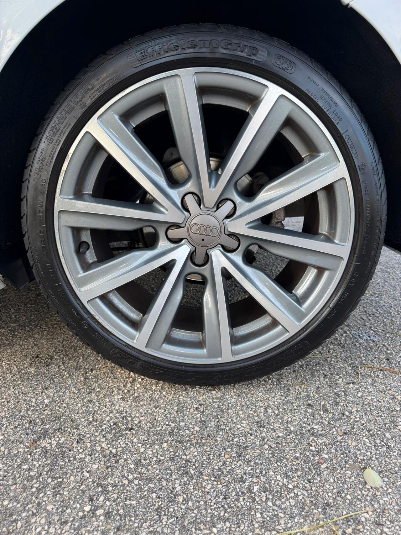 Audi A1 1.6 TDI S tronic line edition