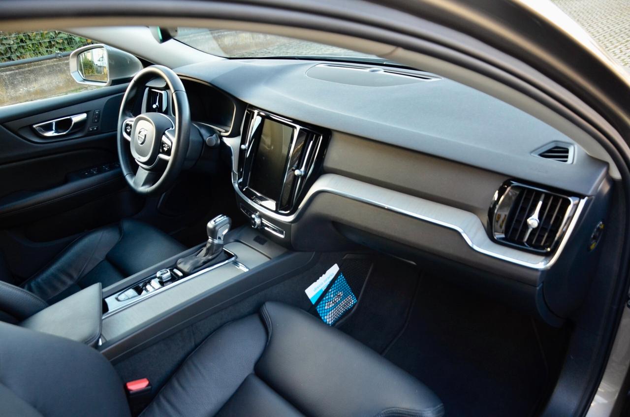 VOLVO S60 2.0 t4 INSCRIPTION 190cv GEARTRONIC, UNICOPROPRIETARIO, UFF ITALIANA, SERVICE VOLVO, FULL LED, RETROCAMERA, PERMUTE
