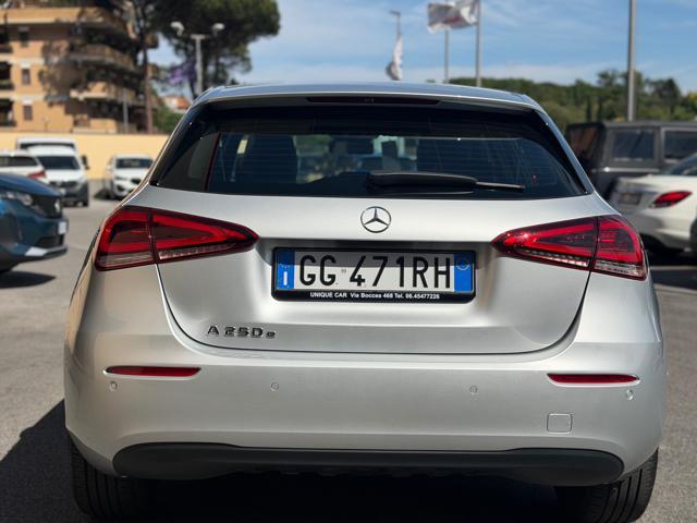 MERCEDES-BENZ A 250 e Automatic EQ-Power Business Extra