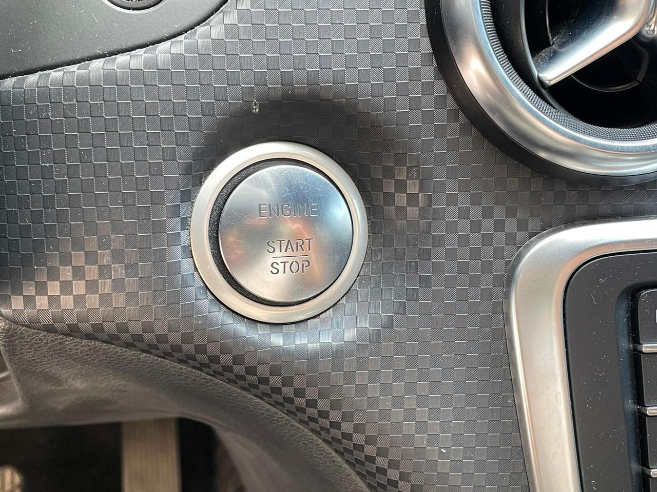 Mercedes-benz A 180 d Premium