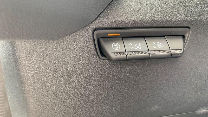 Renault Master Nuovo E-Tech electric FG TA L2H2 T35 long range AC22/DC130