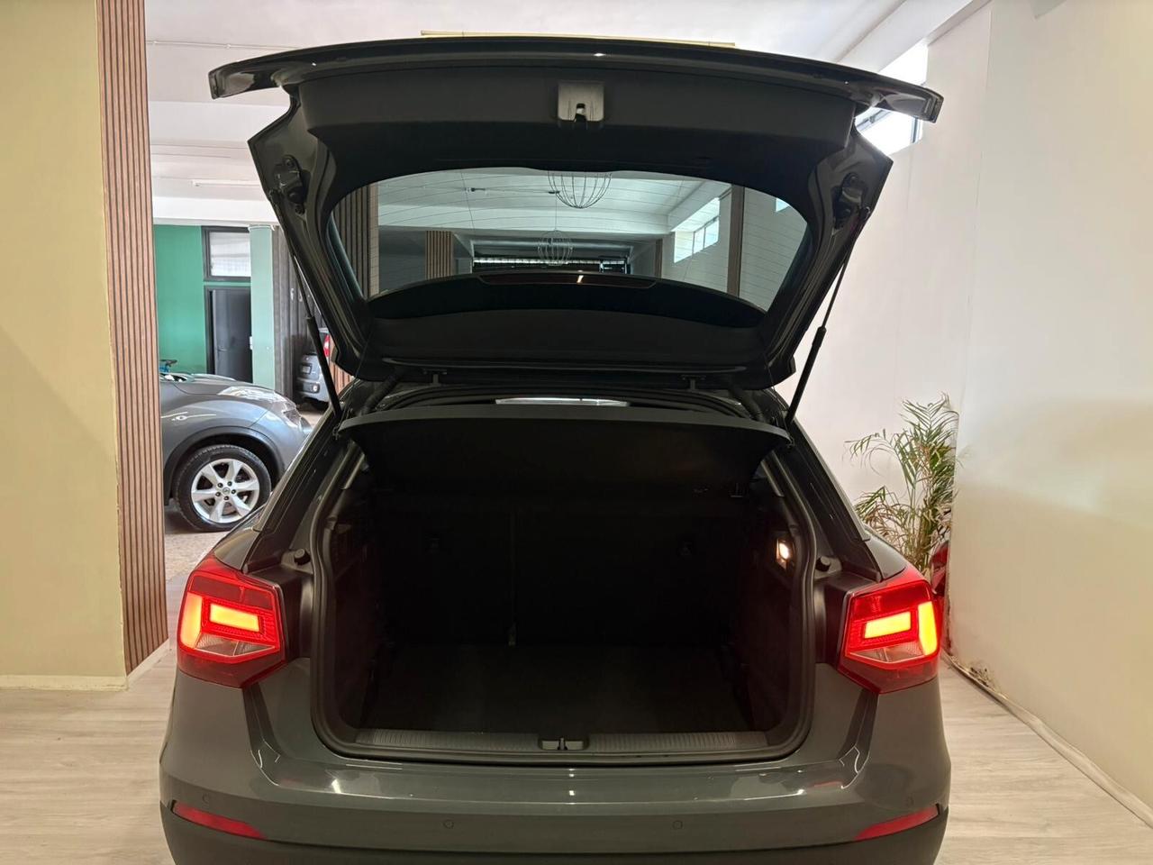 Audi Q2 1600cc TDI 116cv Allestimento Business