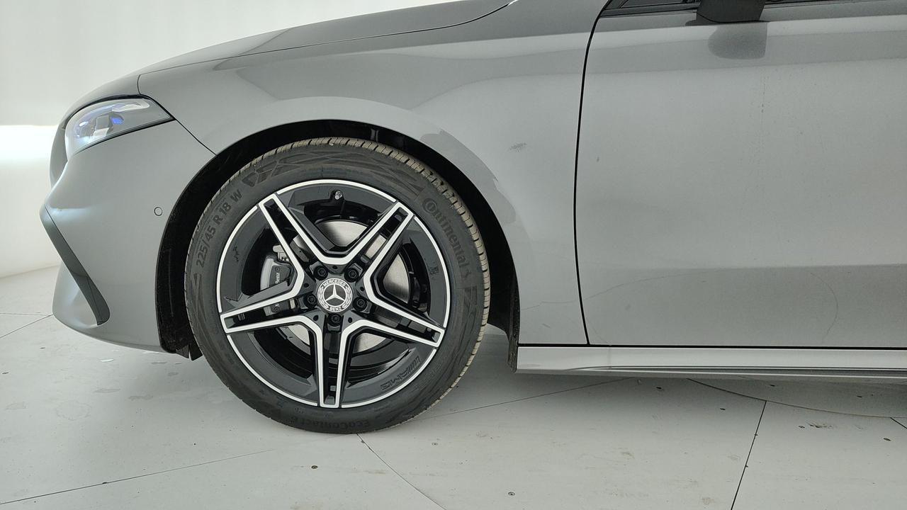 Mercedes-Benz A 180 d Automatic