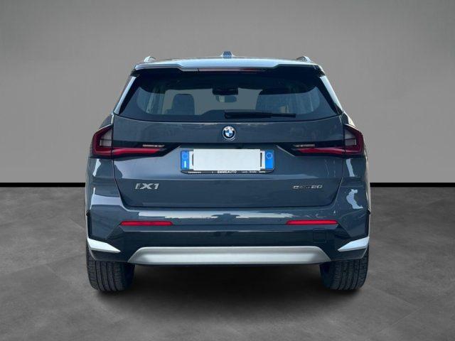 BMW iX1 eDrive 20 xLine