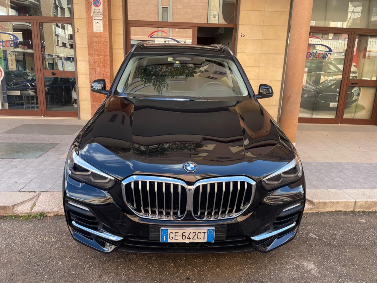 Bmw X5 xDrive25d 231cv 7 posti BUSINESS SPORT "PELLE NAVY LED 21"