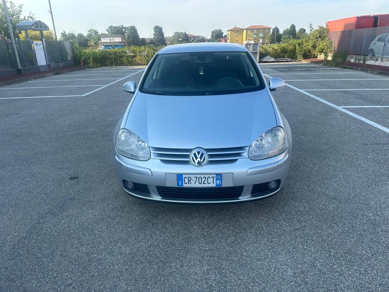Volkswagen Golf 1.6 16V FSI 5p. Sportline