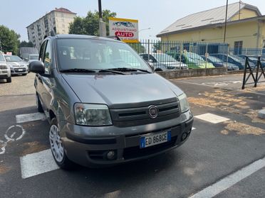 Fiat Panda 1.2 Emotion Benz/GPL 2035 EURO5