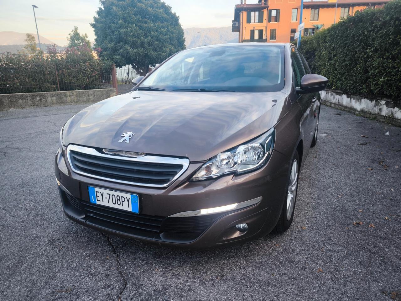 PEUGEOT 308 1,6 HDI ALLURE- 2015 – OK NEOPATENTATI