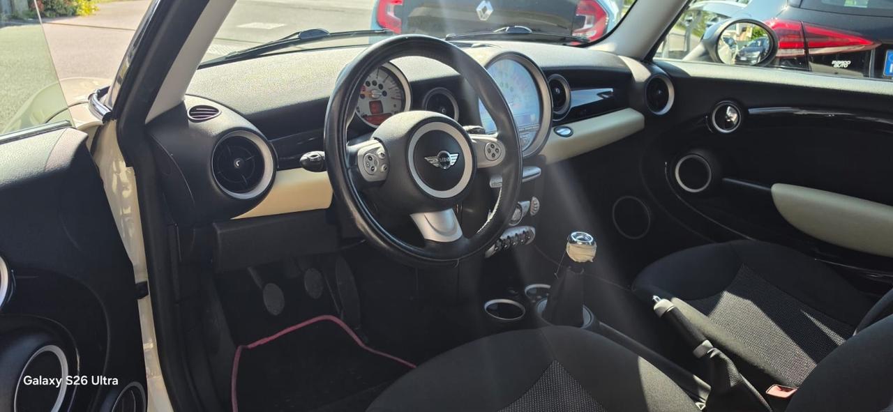 Mini 1.6 16V One Chili Cabrio