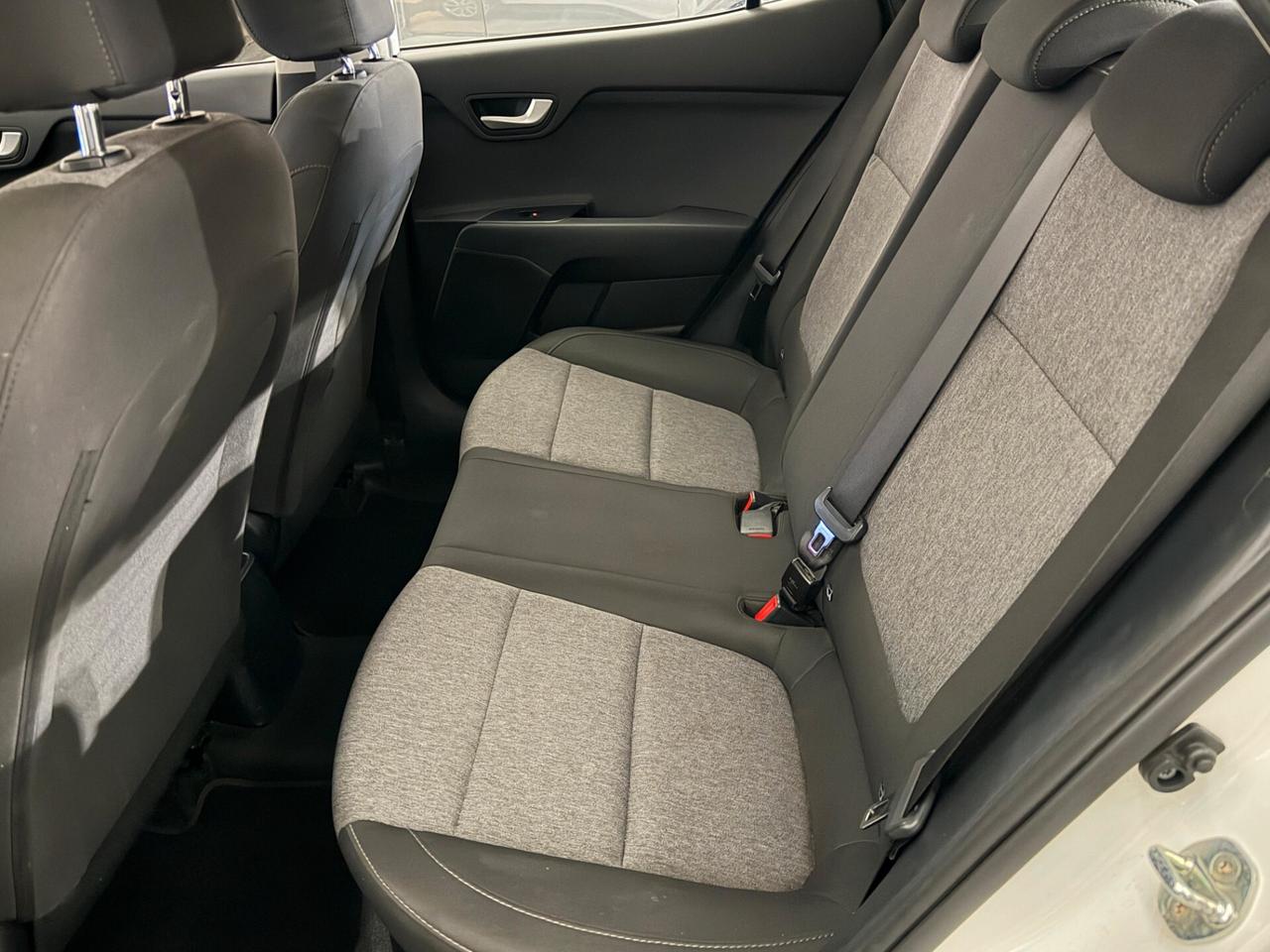 Kia Stonic 1.2 DPI Urban