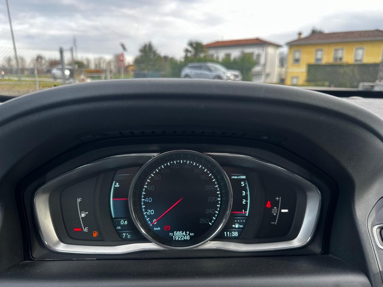 Volvo XC 60 XC60 D4 R-design Momentum EURO6